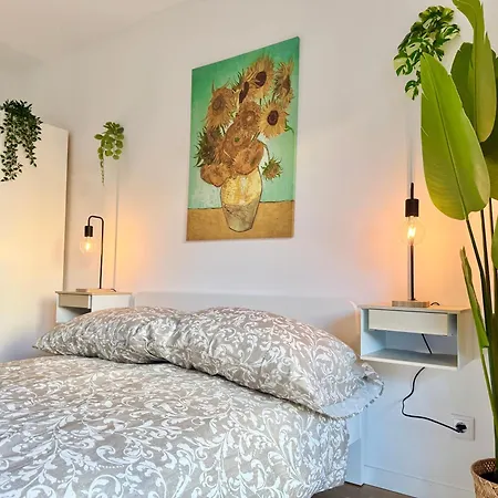 Appartement Modern With Garden Near Scs *