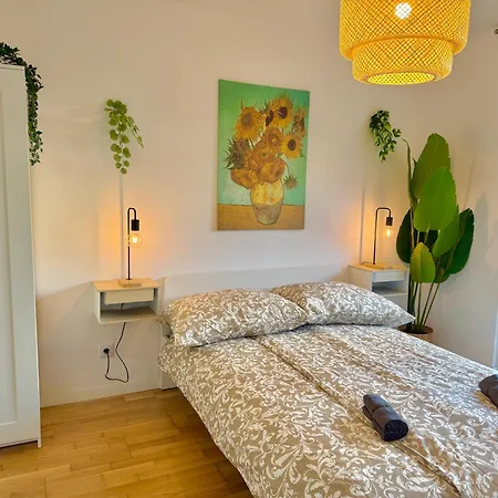 Modern With Garden Near Scs * Wiener Neudorf