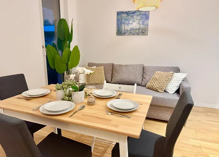 Modern With Garden Near Scs *